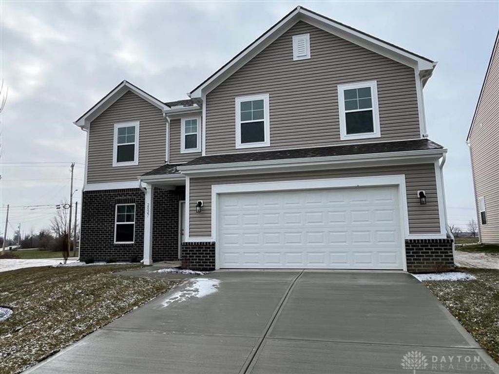 2027 Ivy Road, Clayton, OH 45315