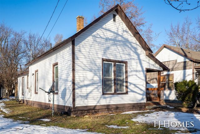 1651 Smith Street, Muskegon, MI 49442