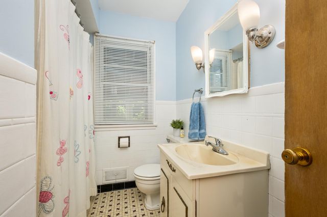 1200 Stryker Avenue, West Saint Paul, MN 55118