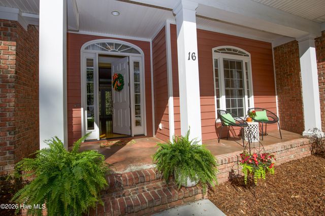 16 Montrose Court, Pinehurst, NC 28374