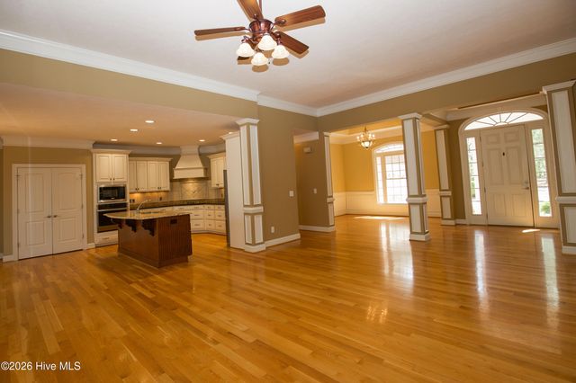 16 Montrose Court, Pinehurst, NC 28374