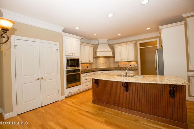 16 Montrose Court, Pinehurst, NC 28374