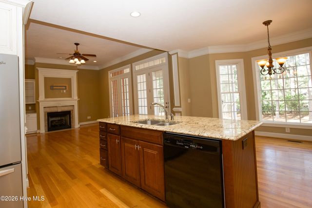 16 Montrose Court, Pinehurst, NC 28374