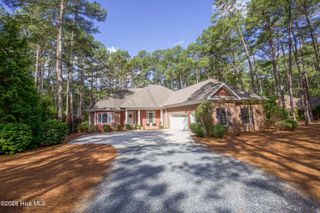 16 Montrose Court, Pinehurst, NC 28374
