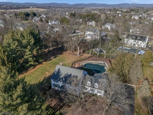 19 Lexington Road, Clinton Twp., NJ 08801