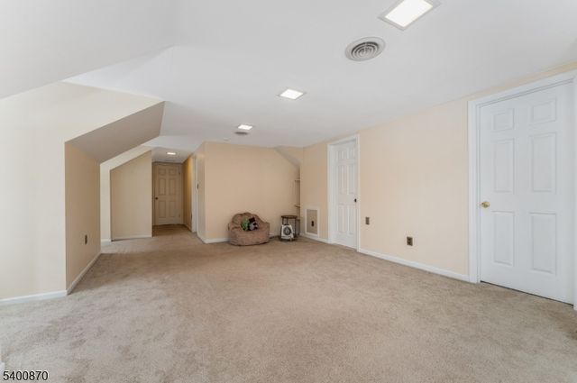 19 Lexington Road, Clinton Twp., NJ 08801