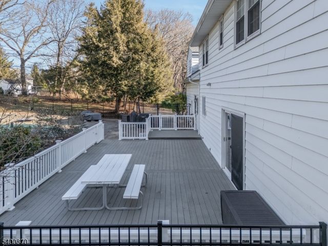 19 Lexington Road, Clinton Twp., NJ 08801