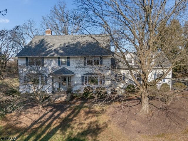 19 Lexington Road, Clinton Twp., NJ 08801