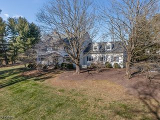 19 Lexington Road, Clinton Twp., NJ 08801