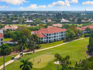 4650 Yacht Harbor DR 133, Naples, FL 34112