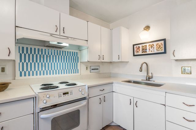 2833 Siringo Road, Santa Fe, NM 87507