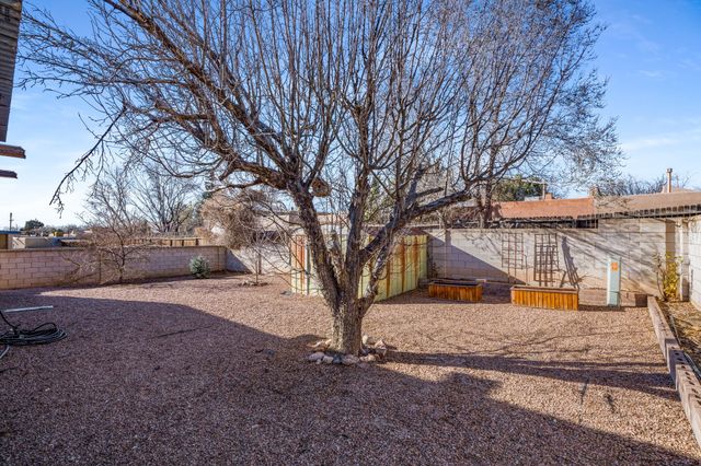 2833 Siringo Road, Santa Fe, NM 87507