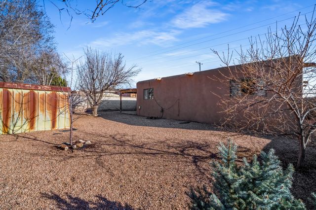 2833 Siringo Road, Santa Fe, NM 87507