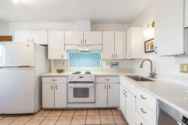 2833 Siringo Road, Santa Fe, NM 87507