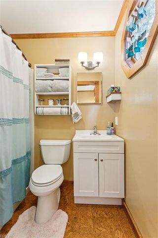 11172 Eventide LN, Gloucester, VA 23061