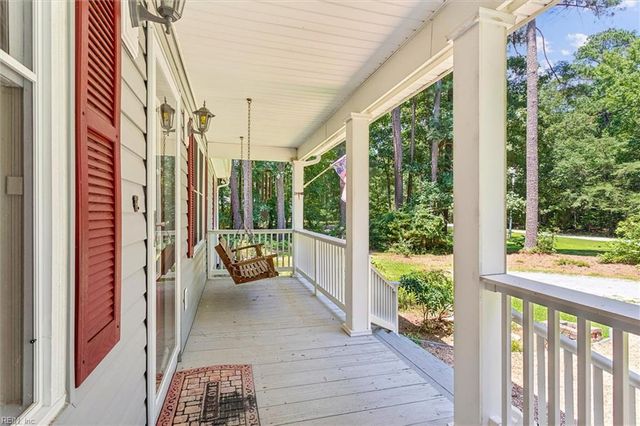 11172 Eventide LN, Gloucester, VA 23061