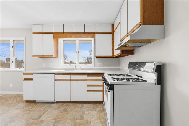 235 14th Avenue S, South Saint Paul, MN 55075