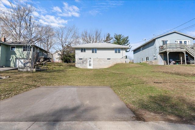 235 14th Avenue S, South Saint Paul, MN 55075