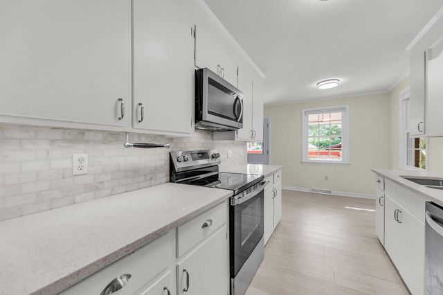 621 Fort Johnson Road, Charleston, SC 29412