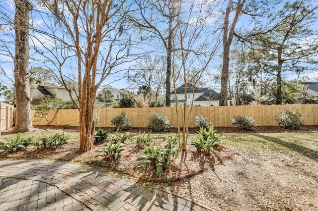 621 Fort Johnson Road, Charleston, SC 29412