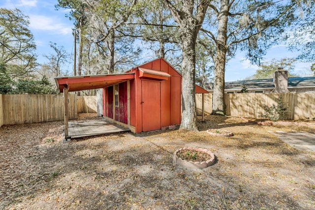 621 Fort Johnson Road, Charleston, SC 29412