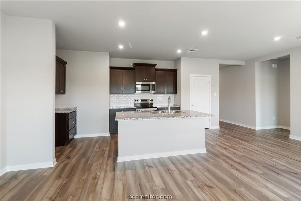 2633 Patschke Place, Bryan, TX 77807 — photo 4