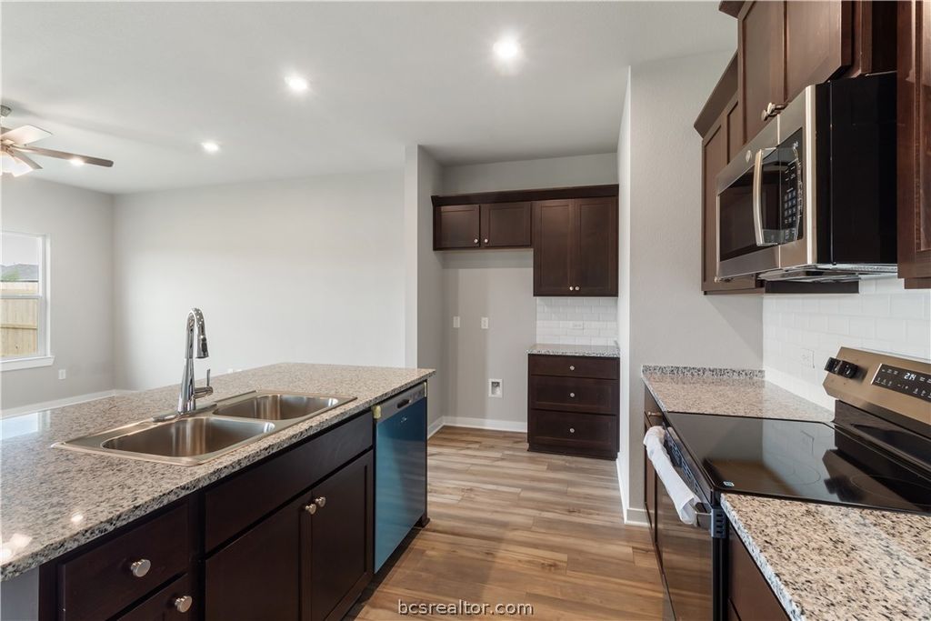 2633 Patschke Place, Bryan, TX 77807 — photo 5