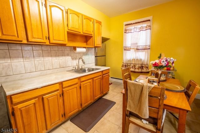 108 Hollywood Ave, East Orange City, NJ 07018