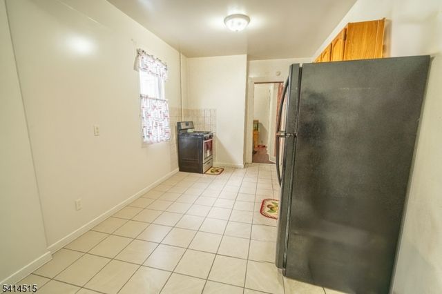 108 Hollywood Ave, East Orange City, NJ 07018