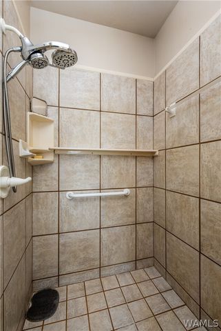 16760 N River Shores, Northport, AL 35475