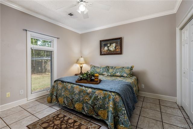 16760 N River Shores, Northport, AL 35475