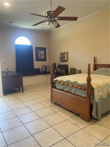 16760 N River Shores, Northport, AL 35475