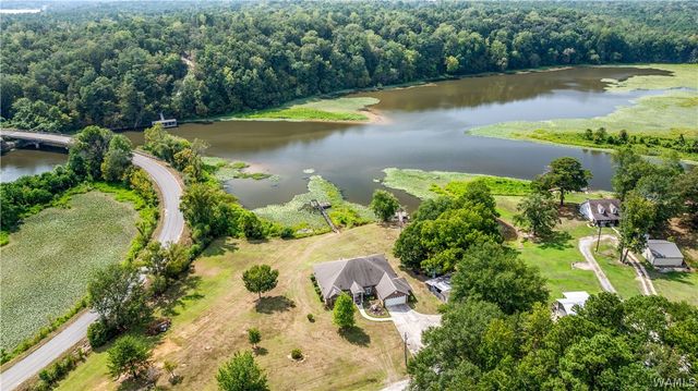 16760 N River Shores, Northport, AL 35475