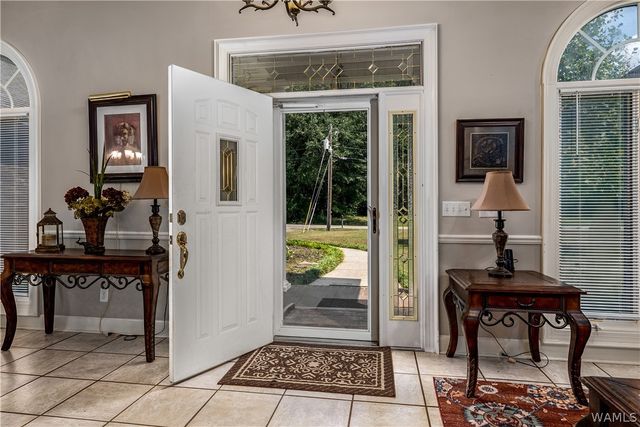 16760 N River Shores, Northport, AL 35475