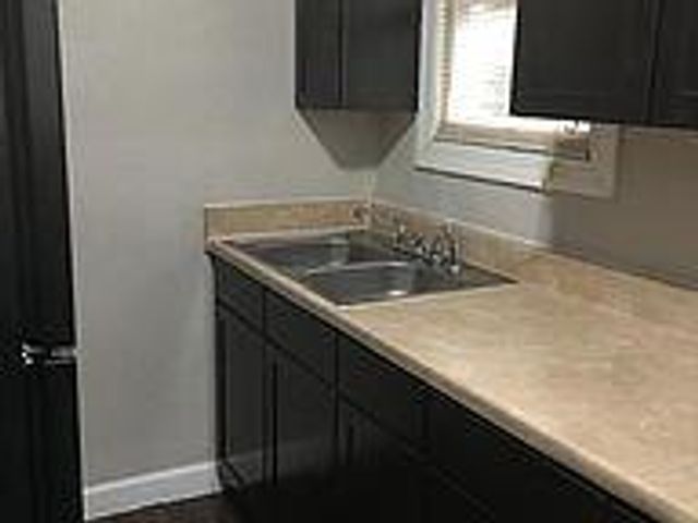 3113 Benelvea ST B, Austin, TX 78705