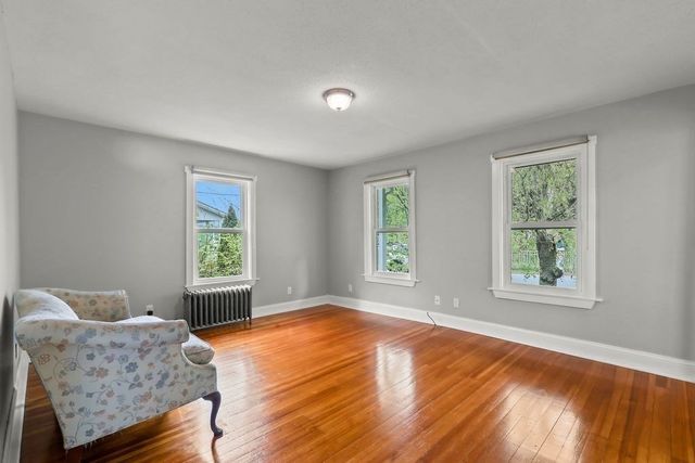 26 Bacon Sq, Plainville, MA 02762