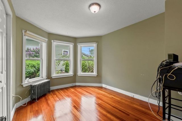 26 Bacon Sq, Plainville, MA 02762