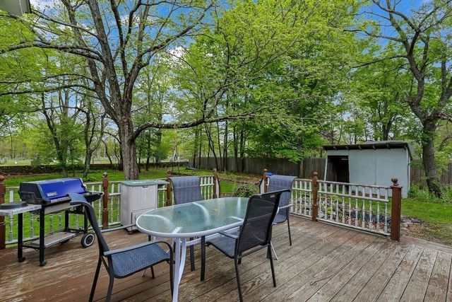26 Bacon Sq, Plainville, MA 02762