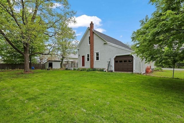 26 Bacon Sq, Plainville, MA 02762