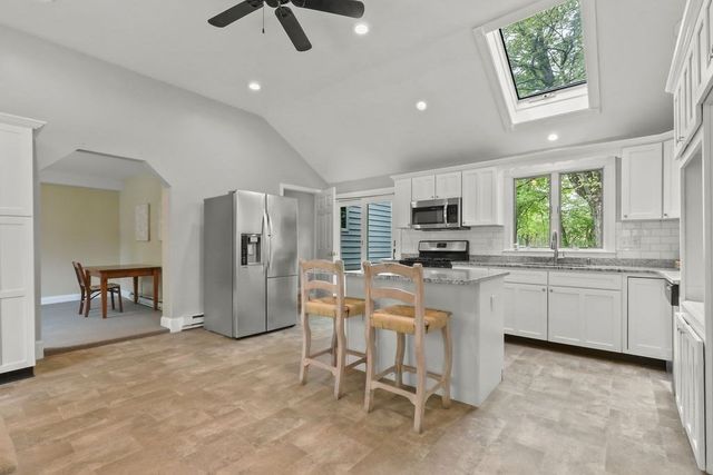 26 Bacon Sq, Plainville, MA 02762