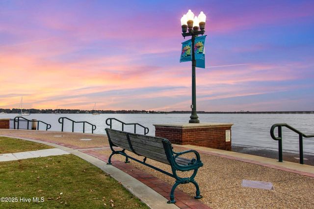 101 Conner Grant Road, New Bern, NC 28562