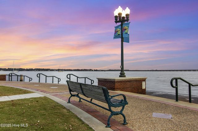 101 Conner Grant Road, New Bern, NC 28562