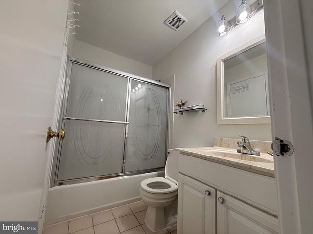 14829 HANCOCK CT, Centreville, VA 20120