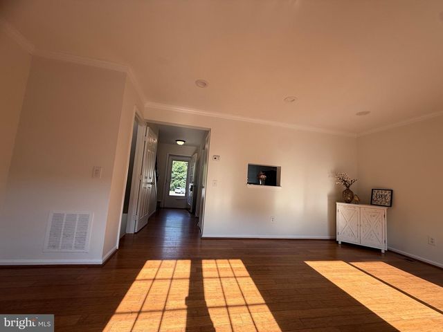 14829 HANCOCK CT, Centreville, VA 20120