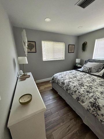 1182 SE 2nd Avenue, Deerfield Beach, FL 33441