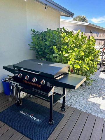 1182 SE 2nd Avenue, Deerfield Beach, FL 33441