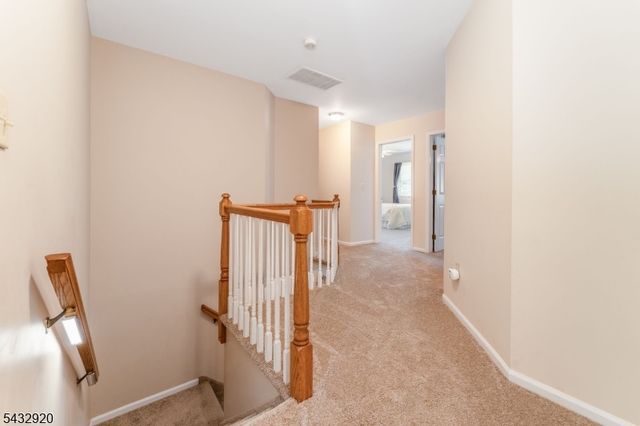 34 Pond Ridge Dr, Clinton Town, NJ 08809