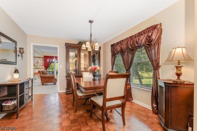 34 Pond Ridge Dr, Clinton Town, NJ 08809