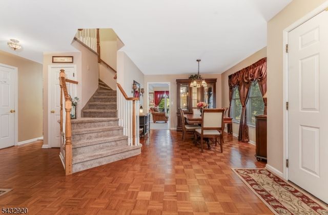 34 Pond Ridge Dr, Clinton Town, NJ 08809