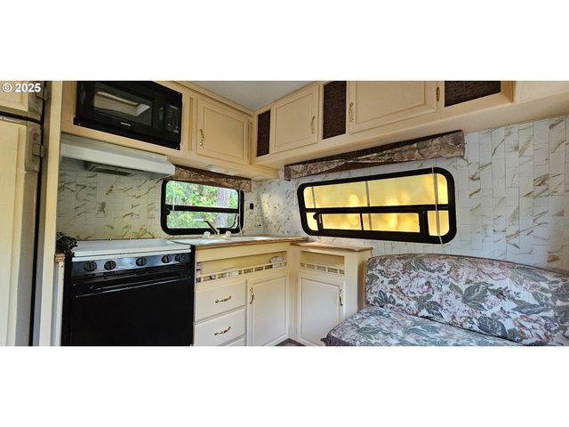 21500 Birch Pl, Ocean Park, WA 98640